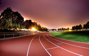 8 à 10 fois 400m , 100m de récup