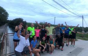 5 fois 3 minutes en campagne. moitié du temps de récup, en faisant demi tour pour rejoindre les derniers. frontale